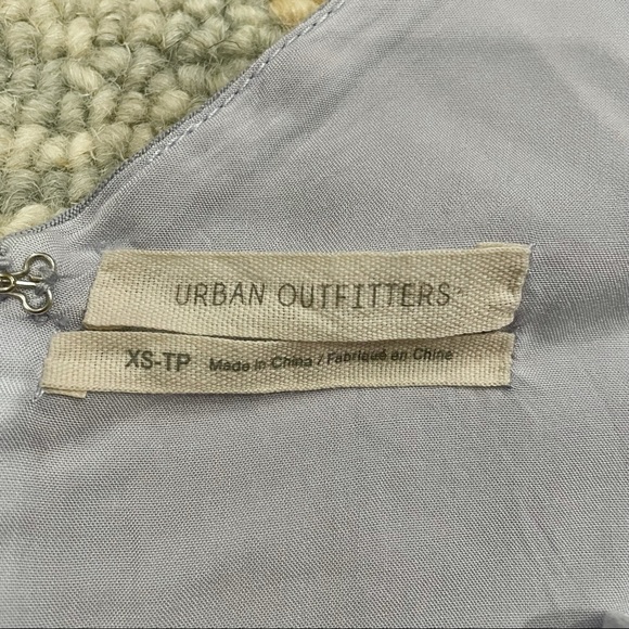 💘  linen ruffle romper in chambray - Picture 7 of 7